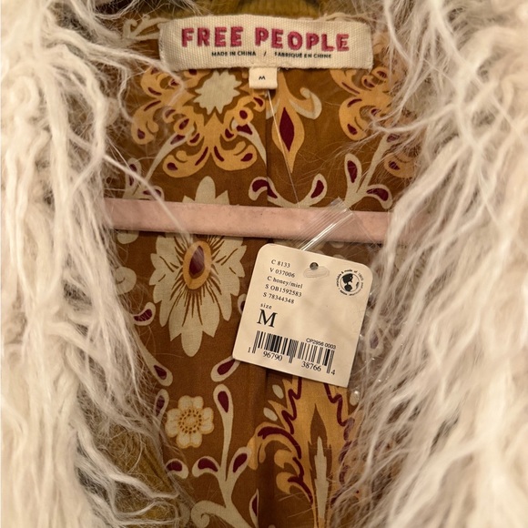 Free People Tan Corduroy Jacket with White Faux Fur Collar - Picture 2 of 5